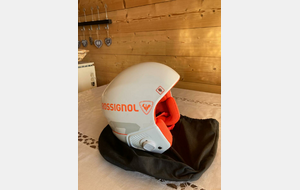 ROSSIGNOL casque 53/54 norme FIS